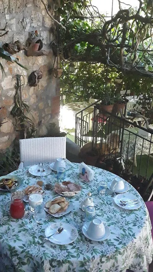 Nel Giardino Di Alice Bed & Breakfast Gavorrano 0*,  Italy